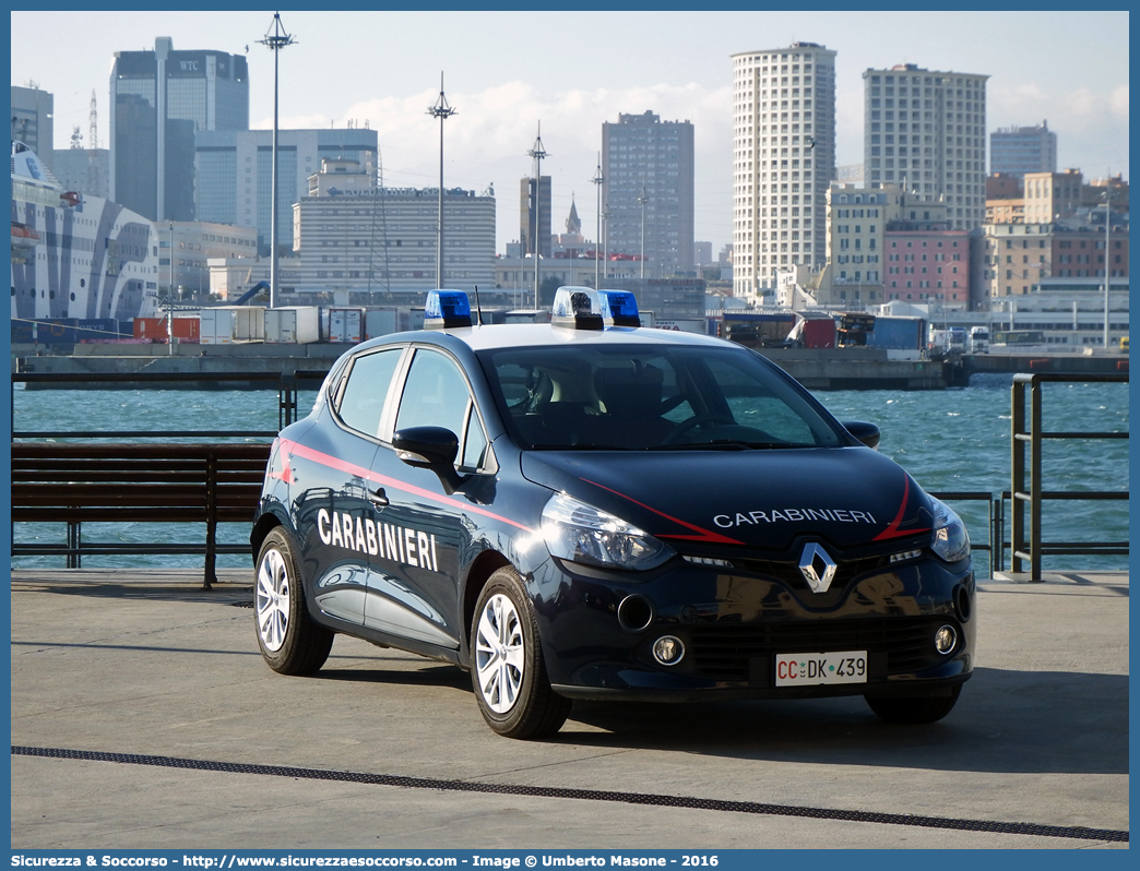 CC DK439
Arma dei Carabinieri
Renault Clio VI serie
Allestitore Focaccia Group S.r.l.
Parole chiave: CC;C.C.;Arma;dei;Carabinieri;Nucleo;Radiomobile;Radio;Mobile;Pattuglia;Pattuglie;Mobile;Mobili;di;Zona;Focaccia;Renault;Clio