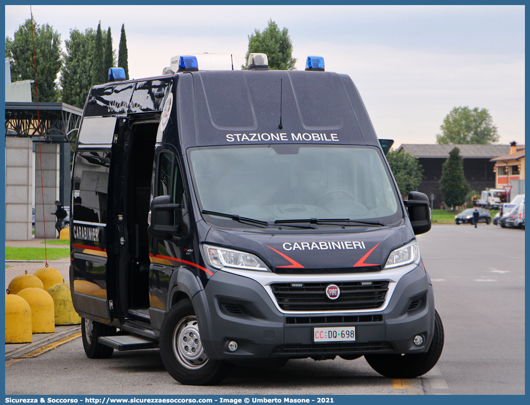 CC DQ698
Arma dei Carabinieri
Fiat Ducato III serie restyling
Allestitore Elevox S.r.l.
Parole chiave: CC;C.C.;Arma;Carabinieri;Fiat;Ducato;Stazione;Mobile;X290;Elevox