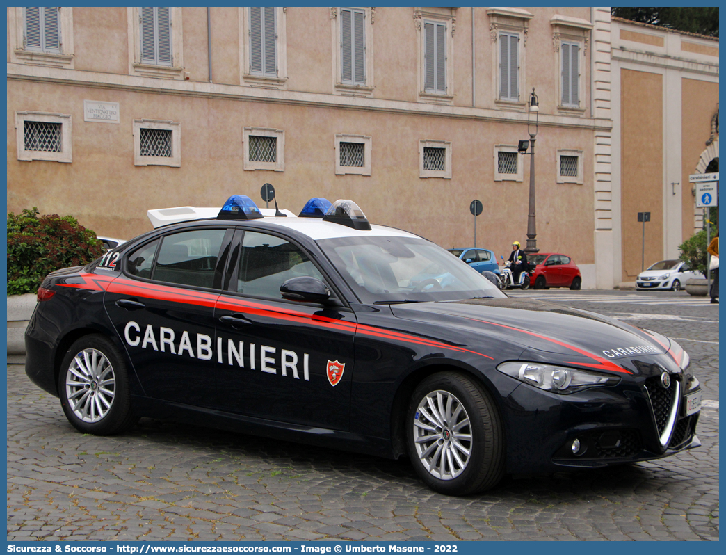 CC EE449
Arma dei Carabinieri
Alfa Romeo Nuova Giulia
Parole chiave: CC;C.C.;Arma;dei;Carabinieri;Alfa;Romeo;Nuova;Giulia