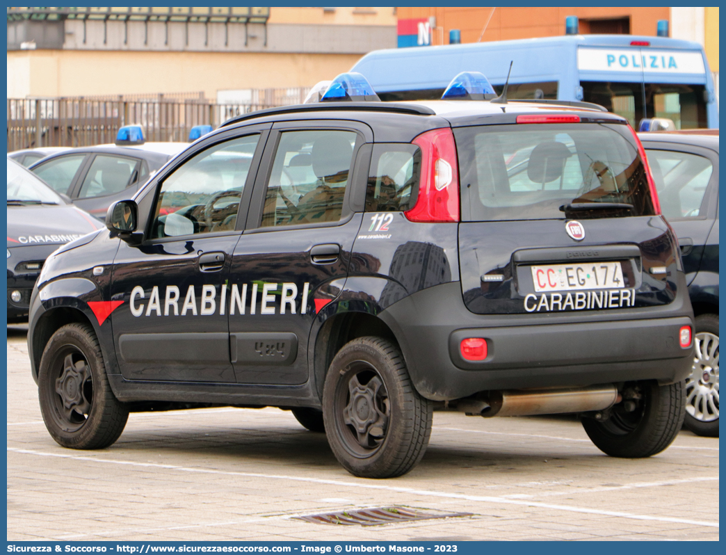 CC EG174
Arma dei Carabinieri
Fiat Nuova Panda 4x4 II serie restyling
Parole chiave: CC;C.C.;Arma;dei;Carabinieri;Fiat;Panda;4x4