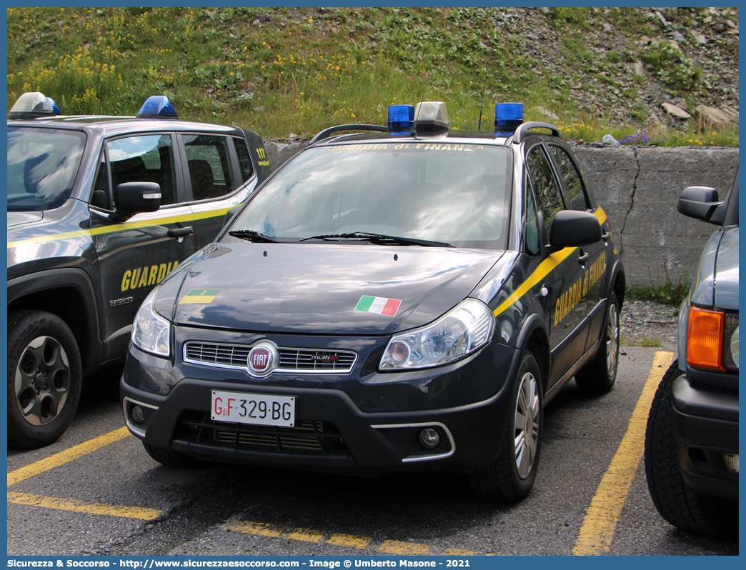 GdiF 329BG
Guardia di Finanza
Fiat Sedici II serie
(variante)
Parole chiave: GdiF;G.D.F.;GDF;Guardia di Finanza;Fiat;Sedici;327 BG