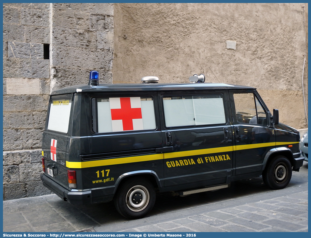 GdiF 668AH
Guardia di Finanza
Servizio Sanitario
Fiat Ducato I serie restyling
(variante)
Parole chiave: GdiF;G.D.F.;GDF;Guardia di Finanza;Ambulanza;Fiat;Ducato I serie restyling;668AH