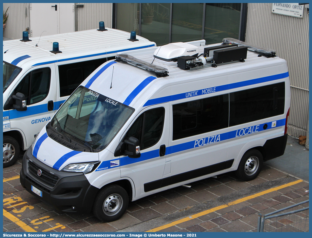 Polizia Locale YA745AK
Polizia Locale
Comune di Genova
Fiat Ducato III serie II restyling
Allestitore Bertazzoni S.r.l.
Parole chiave: Polizia;Locale;Municipale;Genova;Fiat;Ducato;Bertazzoni