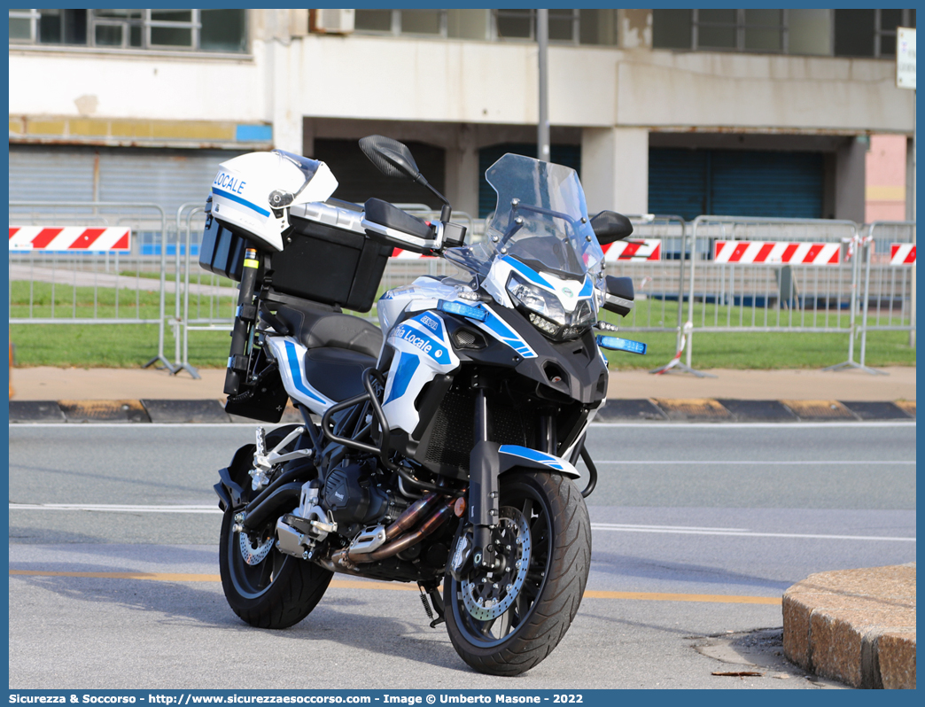 -
Polizia Locale
Comune di Genova
Benelli TRK 502
Allestitore Amato S.r.l.
Parole chiave: Polizia;Locale;Municipale;Genova;Benelli;TRK;502;Amato