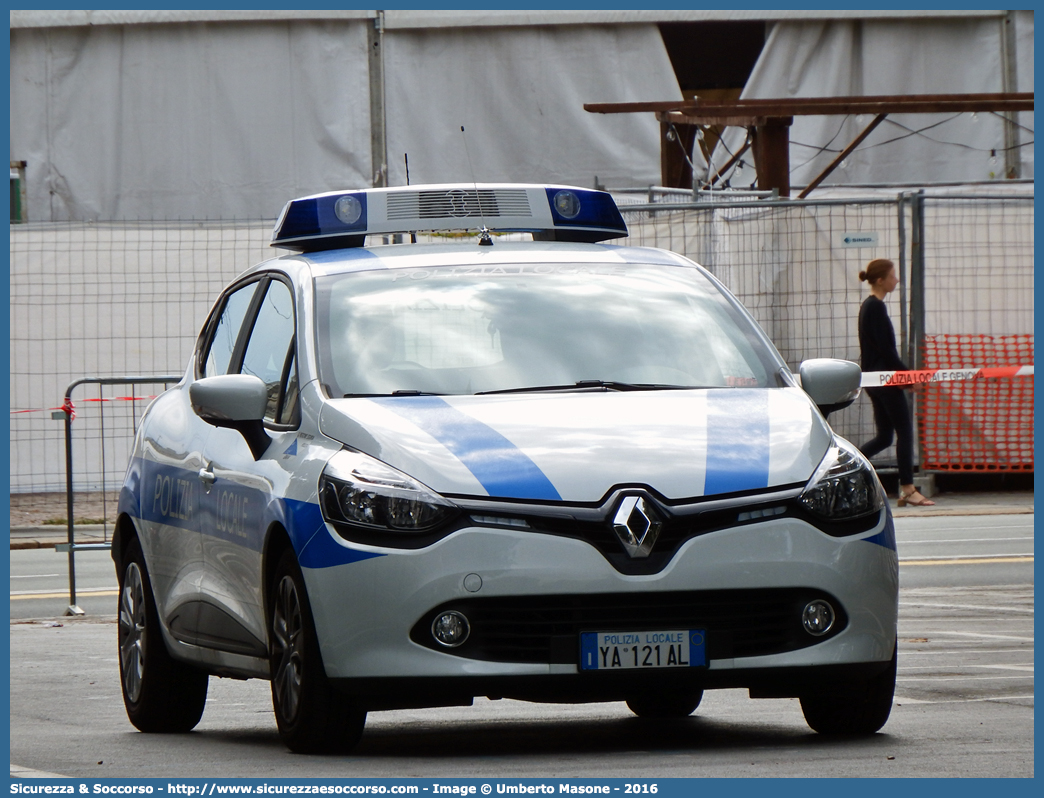 Polizia Locale YA121AL
Polizia Locale
Comune di Genova
Renault Clio VI serie
Allestitore Ciabilli S.r.l.
Parole chiave: Polizia;Locale;Municipale;Genova;Renault;Clio;Ciabilli