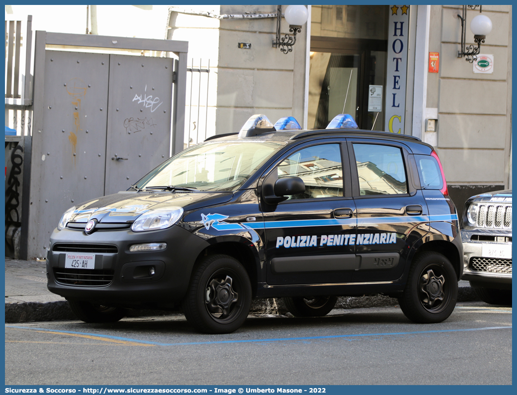 Polizia Penitenziaria 425AH
Polizia Penitenziaria
Fiat Nuova Panda 4x4 II serie restyling
Parole chiave: PP;P.P.;Pol.Pen;PolPen;AdiC;A.diC.;Agenti;di;Custodia;Polizia;Penitenziaria;Nucleo;Traduzioni;Piantonamenti;Fiat;Nuova;Panda;4x4