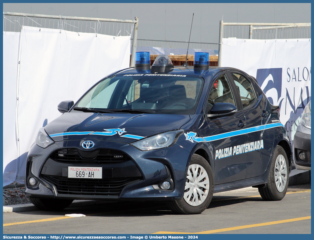 Polizia Penitenziaria 669AH
Polizia Penitenziaria
Nucleo Traduzioni e Piantonamenti
Toyota Yaris Hybrid V serie
Allestitore Focaccia Group S.r.l.
Parole chiave: Polizia;Penitenziaria;Agenti;di;Custodia;Nucleo;Traduzioni;e;Piantonamenti;Toyota;Yaris;Focaccia