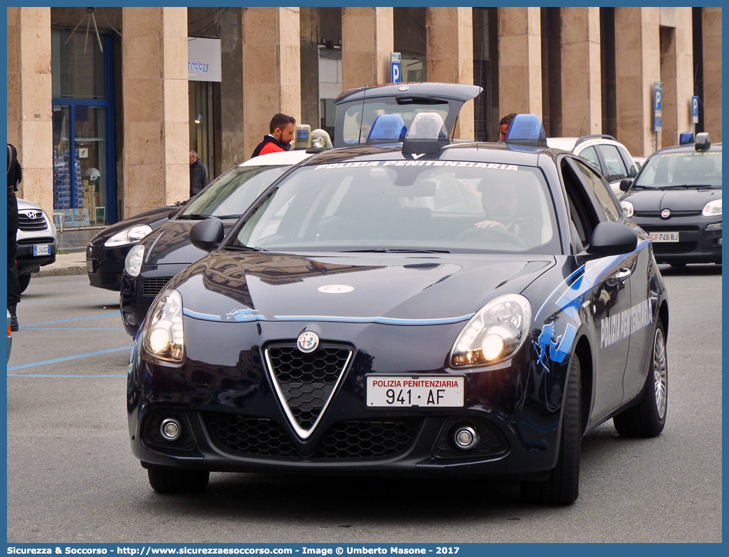 Polizia Penitenziaria 941AF
Polizia Penitenziaria
Nucleo Traduzioni e Piantonamenti
Alfa Romeo Nuova Giulietta I serie II restyling
Parole chiave: PolPen;P.P.;PP;Polizia;Penitenziaria;AdiC;A.diC;Agenti;di;Custodia;Nucleo;Traduzioni;Piantonamenti;Alfa;Romeo;Nuova;Giulietta