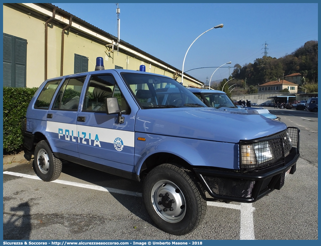 Polizia B9027
Polizia di Stato
Fissore Magnum
Parole chiave: PS;P.S.;Polizia;di;Stato;Fissore;Magnum