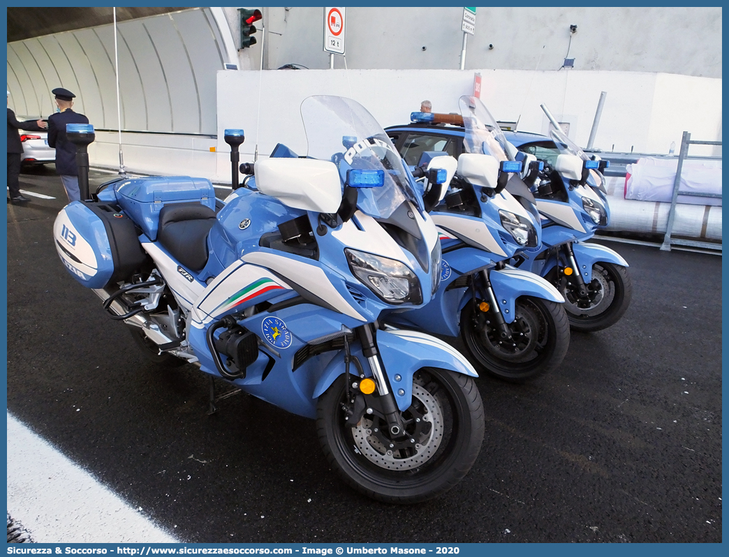 Polizia G3121, G3122 e G3123
Polizia di Stato
Polizia Stradale
Yamaha FJR1300AE
Parole chiave: Polizia di Stato;Polizia;PS;Stradale;Yamaha;FJR1300AE;FJR;1300AE