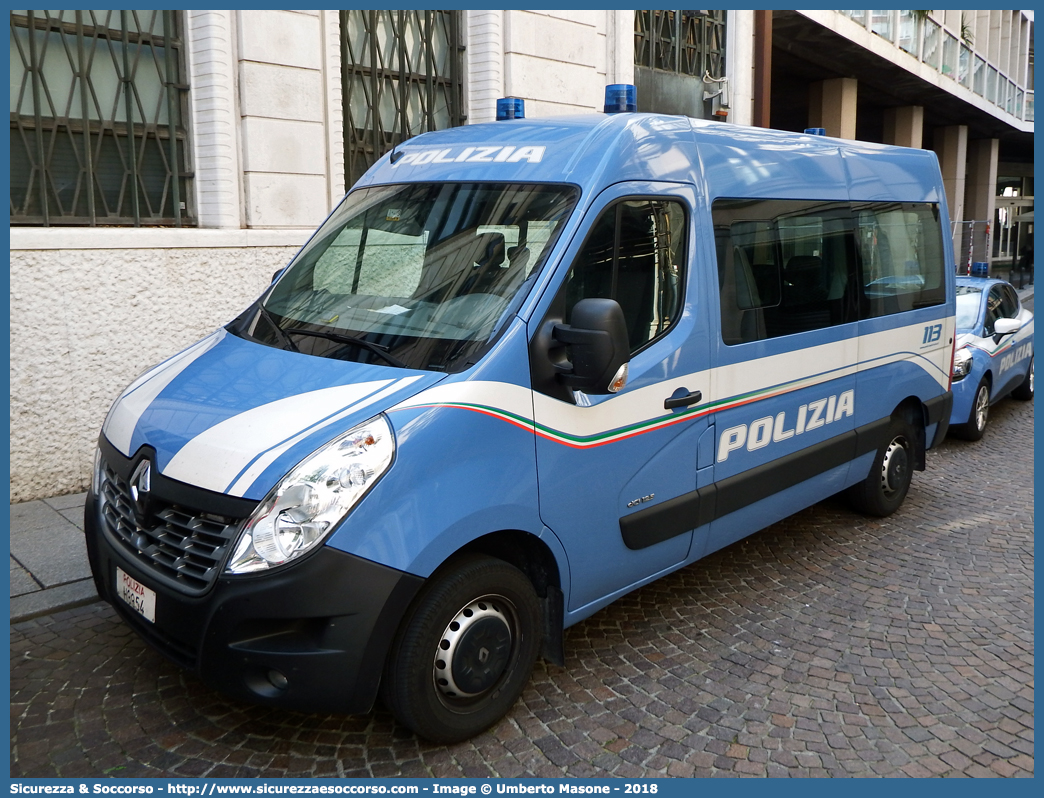 Polizia H9954
Polizia di Stato
Renault Master IV serie
Allestitore Focaccia Group S.r.l.
Parole chiave: PS;P.S.;Polizia;Stato;Pubblica;Sicurezza;Polizia di Stato;Renault;Master;Focaccia