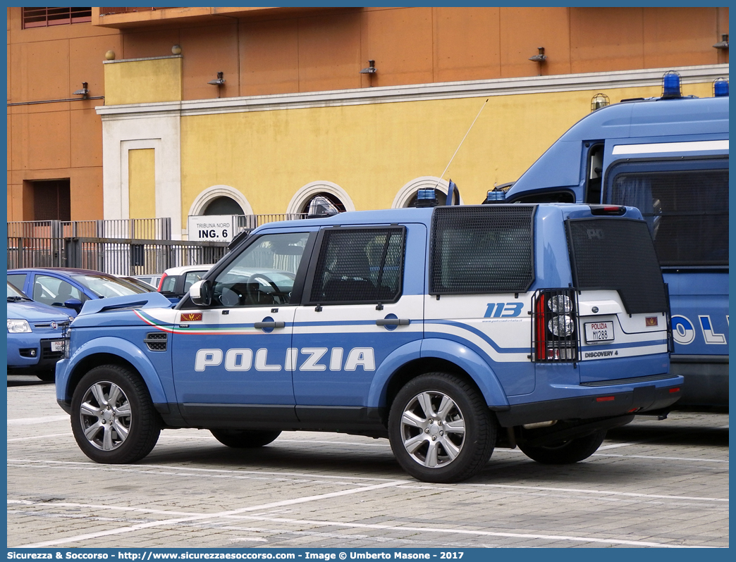 Polizia M1288
Polizia di Stato
Reparto Mobile
Land Rover Discovery 4
Allestitore Carrozzeria Marazzi S.p.A.
Parole chiave: PS;P.S.;Polizia;di;Stato;Pubblica;Sicurezza;Reparto;Mobile;Land;Rover;Discovery;4;Marazzi