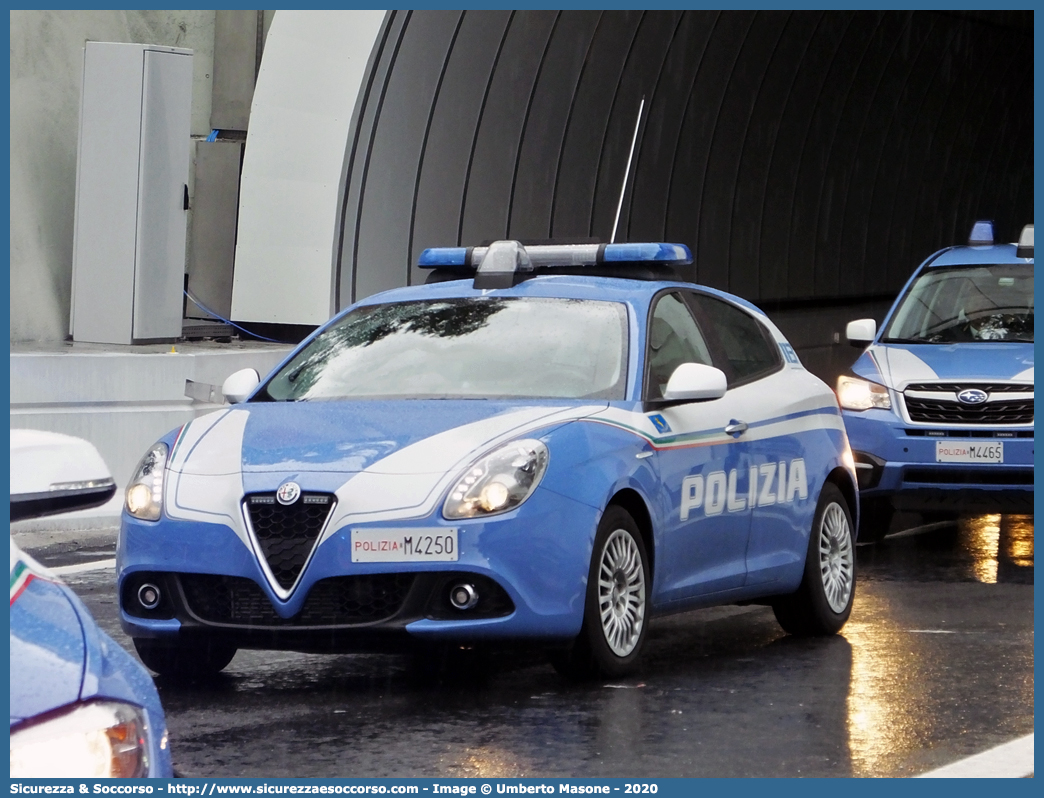 Polizia M4250
Polizia di Stato
Polizia Stradale
Alfa Romeo Nuova Giulietta
I serie II restyling
(II fornitura)
Parole chiave: PS;P.S.;Polizia;di;Stato;Stradale;Alfa;Romeo;Nuova;Giulietta