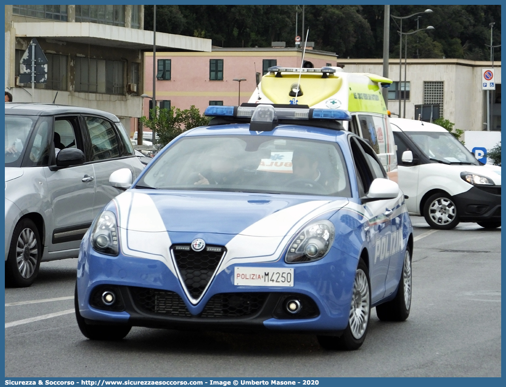 Polizia M4250
Polizia di Stato
Polizia Stradale
Alfa Romeo Nuova Giulietta
I serie II restyling
(II fornitura)
Parole chiave: PS;P.S.;Polizia;di;Stato;Stradale;Alfa;Romeo;Nuova;Giulietta