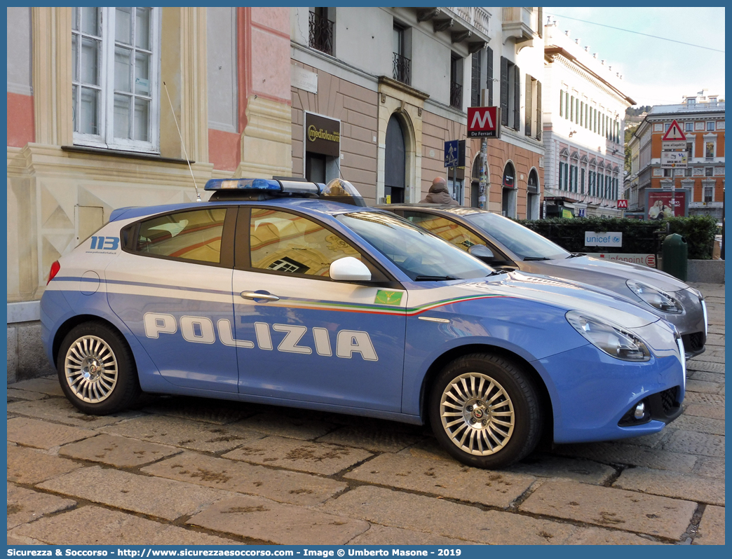 Polizia M4308
Polizia di Stato
Polizia di Frontiera
Alfa Romeo Nuova Giulietta I serie II restyling
Parole chiave: PS;P.S.;Polizia;di;Stato;Frontiera;Alfa;Romeo;Nuova;Giulietta