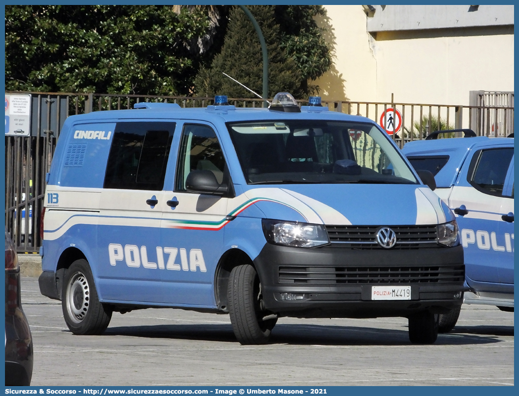 Polizia M4419
Polizia di Stato
Servizio Cinofili
Volkswagen Transporter T6
Allestitore BAI S.r.l.
Parole chiave: PS;P.S.;Polizia;di;Stato;Pubblica;Sicurezza;Servizio;Cinofili;Volkswagen;Transporter;T6;Bai