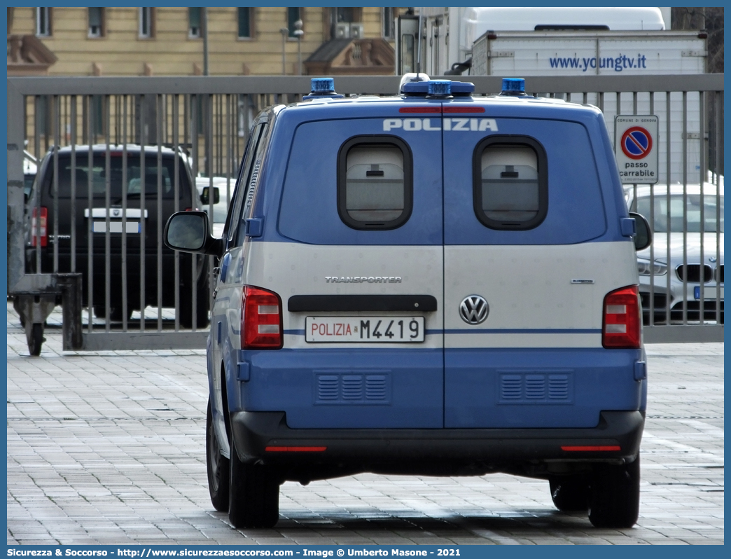 Polizia M4419
Polizia di Stato
Servizio Cinofili
Volkswagen Transporter T6
Allestitore BAI S.r.l.
Parole chiave: PS;P.S.;Polizia;di;Stato;Pubblica;Sicurezza;Servizio;Cinofili;Volkswagen;Transporter;T6;Bai