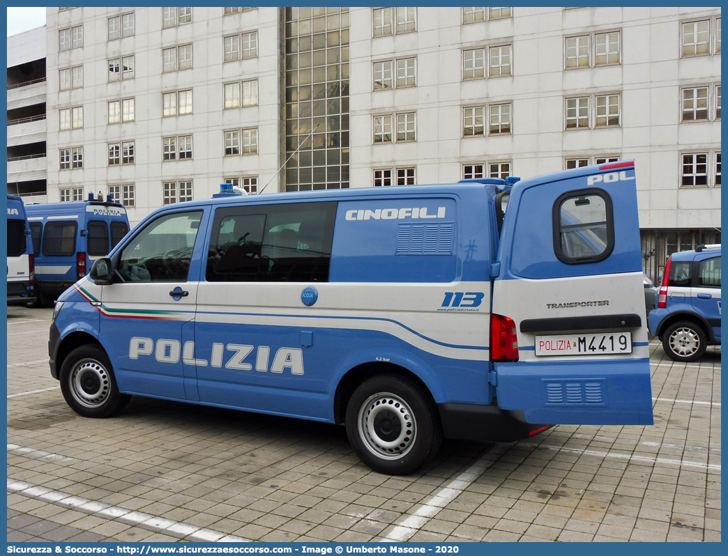 Polizia M4419
Polizia di Stato
Servizio Cinofili
Volkswagen Transporter T6
Allestitore BAI S.r.l.
Parole chiave: PS;P.S.;Polizia;di;Stato;Pubblica;Sicurezza;Servizio;Cinofili;Volkswagen;Transporter;T6;Bai