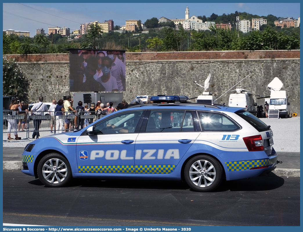 Polizia M4679
Polizia di Stato
Polizia Stradale
Autostrade per l'Italia S.p.A.
Skoda Octavia Wagon V serie
Allestitore Focaccia Group S.r.l.
(II fornitura)
Parole chiave: PS;P.S.;Polizia;di;Stato;Stradale;Autostrade per Italia S.p.A.;Skoda;Octavia;Wagon;Station;SW;S.W.;Focaccia