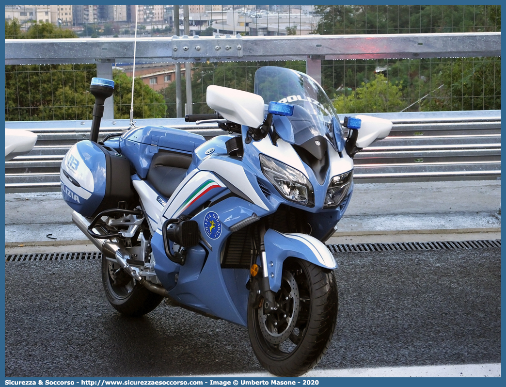 -
Polizia di Stato
Polizia Stradale
Yamaha FJR1300AE
Parole chiave: Polizia di Stato;Polizia;PS;Stradale;Yamaha;FJR1300AE;FJR;1300AE