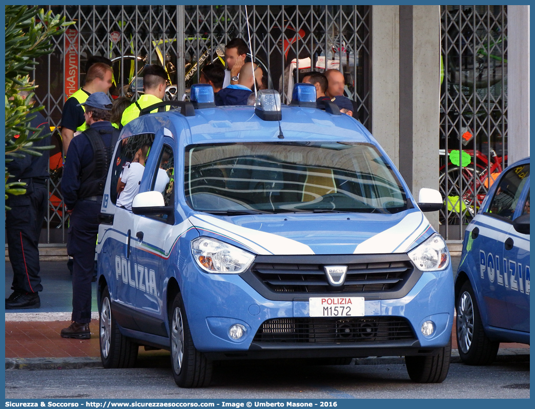 Polizia M1572
Polizia di Stato
Dacia Dokker
Allestitore Focaccia Group S.r.l.
Parole chiave: PS;P.S.;Polizia;di;Stato;Dacia;Dokker;Focaccia