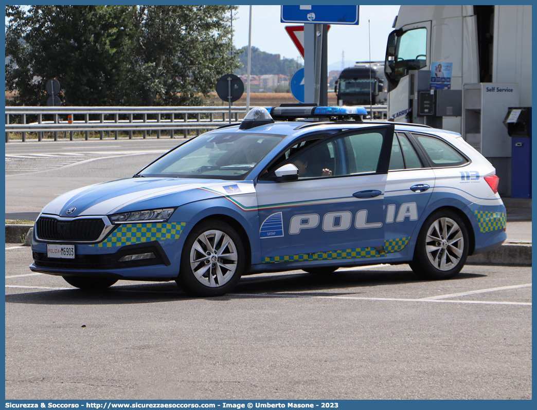 Polizia M6903
Polizia di Stato
Polizia Stradale
Società Autostrade
Torino Milano e Torino Piacenza S.p.A.
Skoda Octavia Wagon VI serie
Allestitore Focaccia Group S.r.l.
Parole chiave: PS;P.S.;Polizia;di;Stato;Stradale;Autostradale;Società;Autostrade;Torino;Milano;Piacenza;SATAP;S.A.T.A.P.;Skoda;Octavia;Focaccia