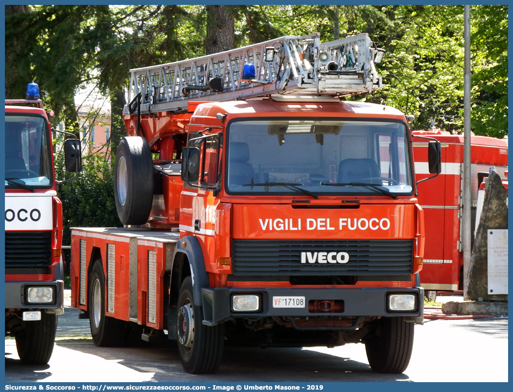 VF 17108
Corpo Nazionale Vigili del Fuoco
Iveco 190-26
Allestitore Magirus
(variante)
Parole chiave: VVF;V.V.F.;Corpo;Nazionale;Vigili;del;Fuoco;AutoScala;AS;Iveco;190-26;Magirus