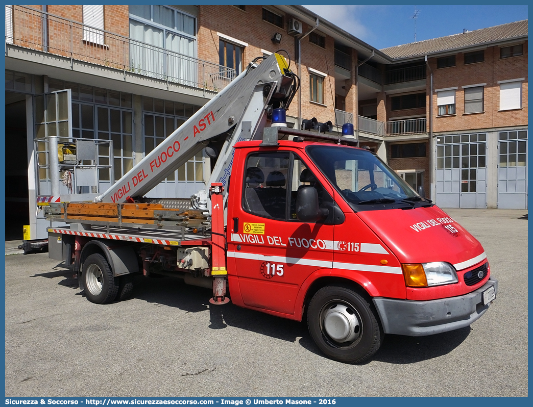 VF 20099
Corpo Nazionale Vigili del Fuoco
Ford Transit II serie II resyling
Si ringrazia il personale per la collaborazione
Parole chiave: VF;V.F.;VVF;V.V.F.;Corpo;Nazionale;Vigili del Fuoco;Vigili;Fuoco;Ford;Transit