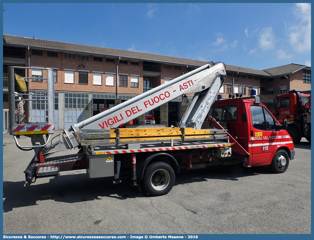 VF 20099
Corpo Nazionale Vigili del Fuoco
Ford Transit II serie II resyling
Si ringrazia il personale per la collaborazione
Parole chiave: VF;V.F.;VVF;V.V.F.;Corpo;Nazionale;Vigili del Fuoco;Vigili;Fuoco;Ford;Transit