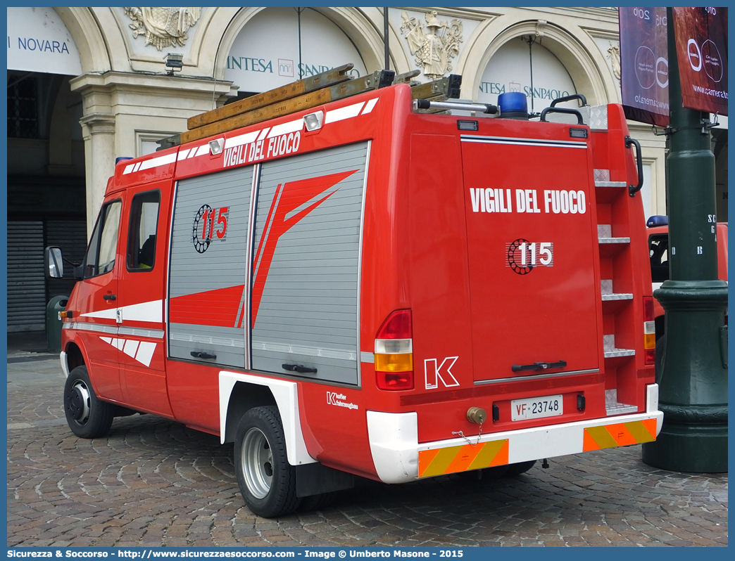 VF 23748
Corpo Nazionale Vigili del Fuoco
Mercedes Benz Sprinter 413 4x4 I serie restyling
Allestitore Kofler Fahrzeugbau S.n.c.
Parole chiave: Corpo;Nazionale;Vigili del Fuoco;Vigili;Fuoco;Polisoccorso;Mercedes Benz;Sprinter;413;Kofler;Fahrzeugbau