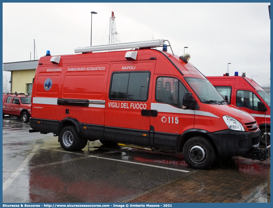 VF 25308
Corpo Nazionale Vigili del Fuoco
Nucleo Soccorso Subacqueo e Acquatico
Iveco Daily 65C18 IV serie
Allestitore Elevox S.r.l.
(variante)
Parole chiave: VVF;V.V.F.;Corpo;Nazionale;Vigili;del;Fuoco;Iveco;Daily;65C18;NSSA;N.S.S.A.;Soccorso;Subacqueo;Acquatico;Sommozzatori;Subacquei;Elevox