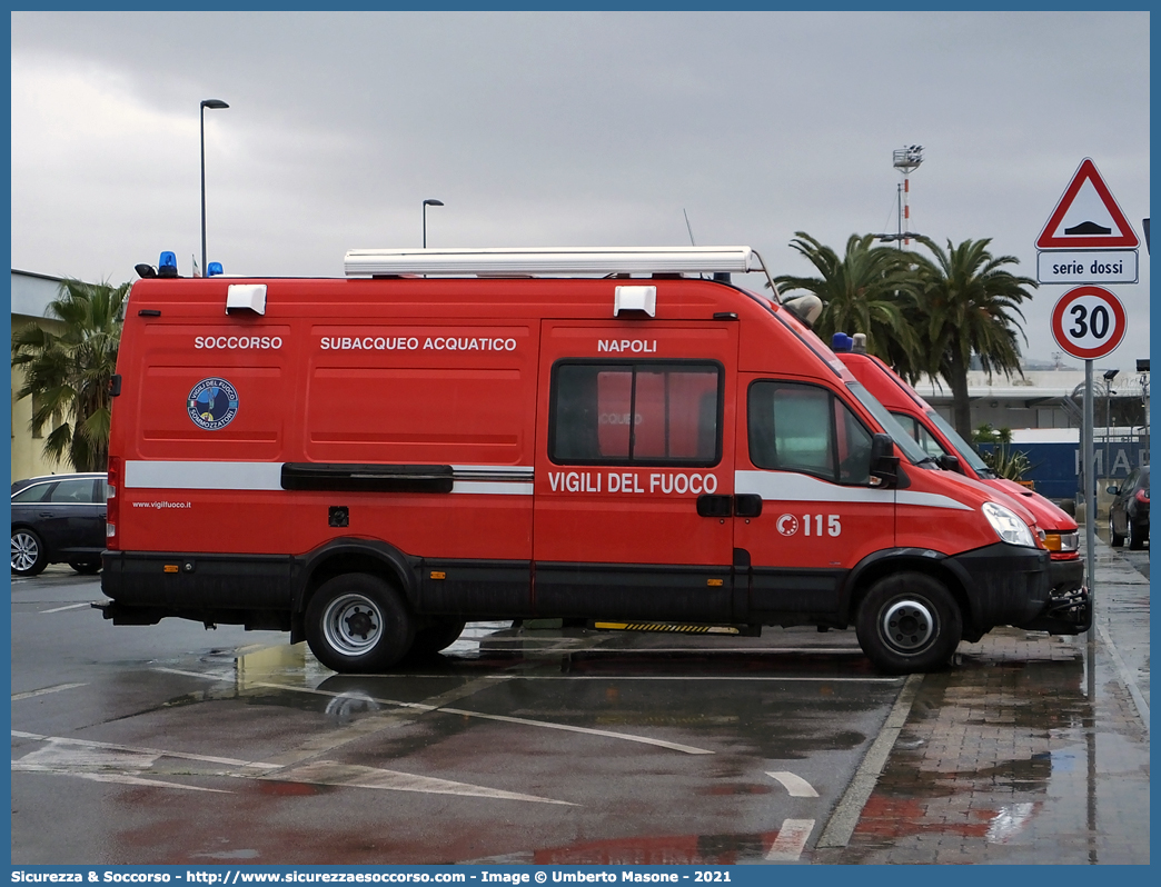 VF 25308
Corpo Nazionale Vigili del Fuoco
Nucleo Soccorso Subacqueo e Acquatico
Iveco Daily 65C18 IV serie
Allestitore Elevox S.r.l.
(variante)
Parole chiave: VVF;V.V.F.;Corpo;Nazionale;Vigili;del;Fuoco;Iveco;Daily;65C18;NSSA;N.S.S.A.;Soccorso;Subacqueo;Acquatico;Sommozzatori;Subacquei;Elevox