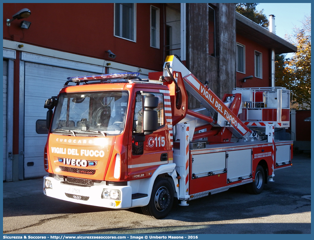 VF 27828
Corpo Nazionale Vigili del Fuoco
Iveco 110EL22 EuroCargo III serie
Allestitore Multitel Pagliero S.p.A.
Parole chiave: VF;V.F.;VVF;V.V.F.;Corpo;Nazionale;Vigili del Fuoco;Vigili;Fuoco;AutoScala;AS;Snorkel;Iveco;110EL22;EuroCargo;Multitel;Pagliero