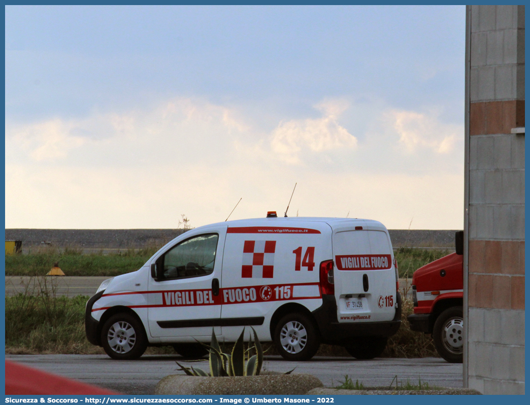 VF 31458
Corpo Nazionale Vigili del Fuoco
Nucleo Aeroportuale
Fiat Nuovo Fiorino
Parole chiave: Corpo;Nazionale;Vigili del Fuoco;Vigili;Fuoco;Fiat;Nuovo;Fiorino;Aeroportuale