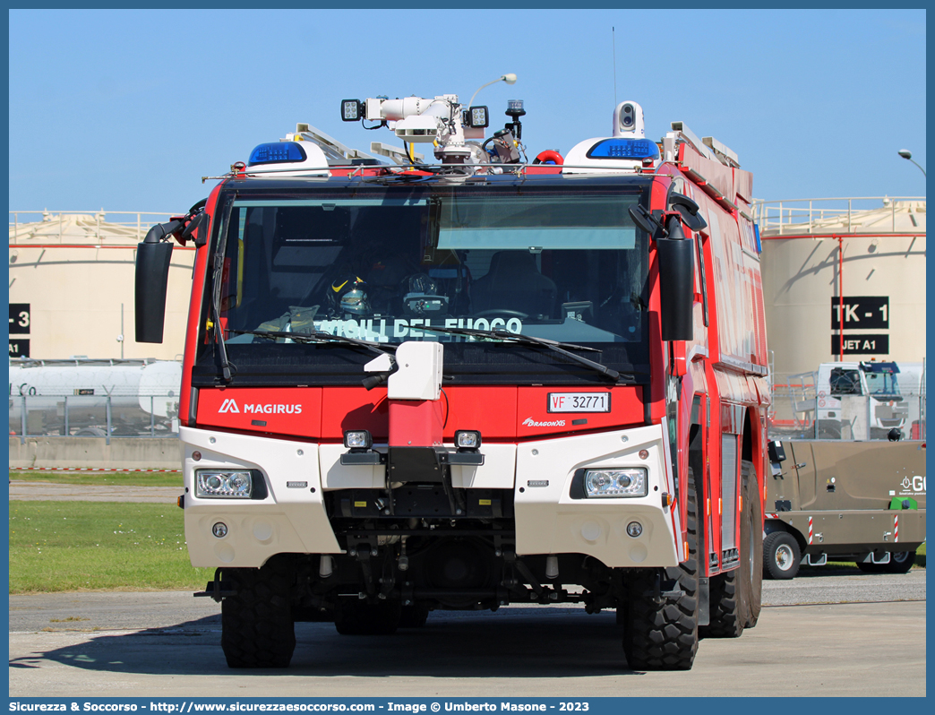 VF 32771
Corpo Nazionale Vigili del Fuoco
Nucleo Aeroportuale
Iveco Magirus Dragon X6 II serie
Parole chiave: VVF;V.V.F.;Corpo;Nazionale;Vigili;del;Fuoco;Iveco;Magirus;Dragon;X6;X 6;Aeroportuale