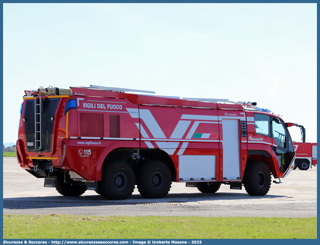 VF 32771
Corpo Nazionale Vigili del Fuoco
Nucleo Aeroportuale
Iveco Magirus Dragon X6 II serie
Parole chiave: VVF;V.V.F.;Corpo;Nazionale;Vigili;del;Fuoco;Iveco;Magirus;Dragon;X6;X 6;Aeroportuale