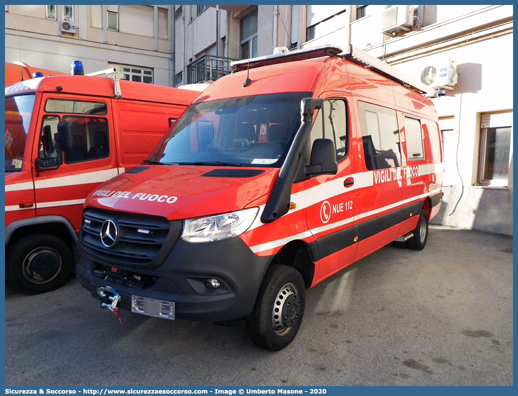 VF 30077
Corpo Nazionale Vigili del Fuoco
Nucleo Soccorso Subacqueo e Acquatico
Mercedes Benz Sprinter 516 III serie
Allestitore Tekne S.r.l.
Parole chiave: VVF;V.V.F.;Corpo;Nazionale;Vigili;del;Fuoco;Mercedes Benz;Sprinter;NSSA;N.S.S.A.;Soccorso;Subacqueo;Acquatico;Sommozzatori;Subacquei;Tekne