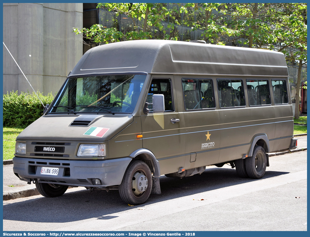 EI BA595
Esercito Italiano
Iveco Daily 45-12 II serie
Parole chiave: EI;E.I.;Esercito;Italiano;Iveco;Daily;45-12;45;12