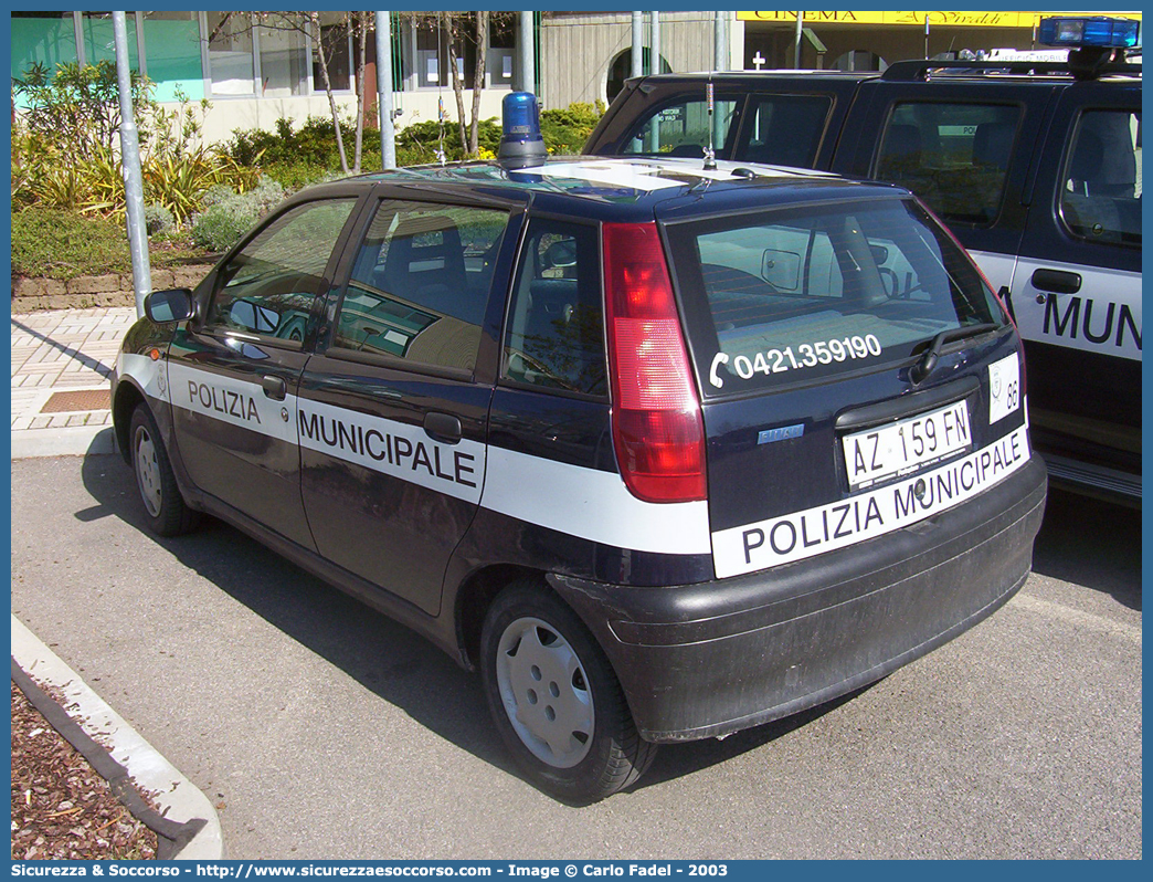 -
Polizia Municipale
Comune di Jesolo
Fiat Punto I serie
Parole chiave: PL;PM;P.L.;P.M.;Polizia;Locale;Municipale;Jesolo;Fiat;Punto