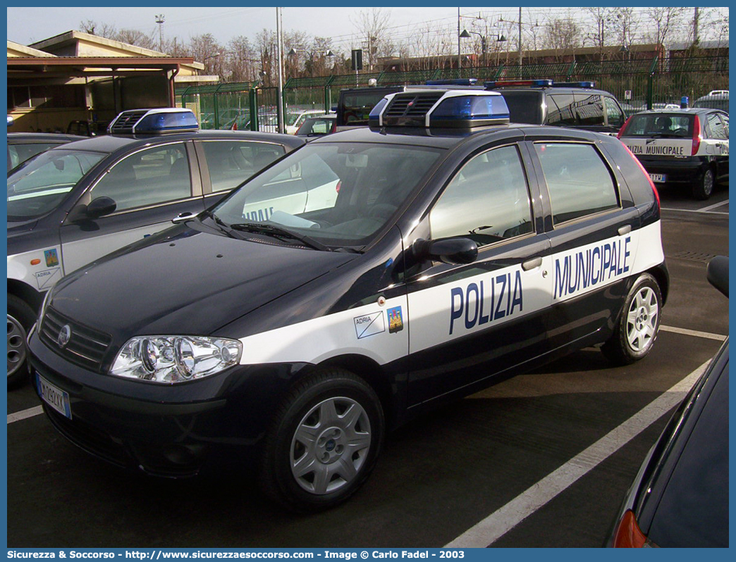 -
Polizia Municipale
Comune di Adria
Fiat Punto III serie
Parole chiave: PL;P.L.;PM;P.M.;Polizia;Locale;Municipale;Adria;Fiat;Punto