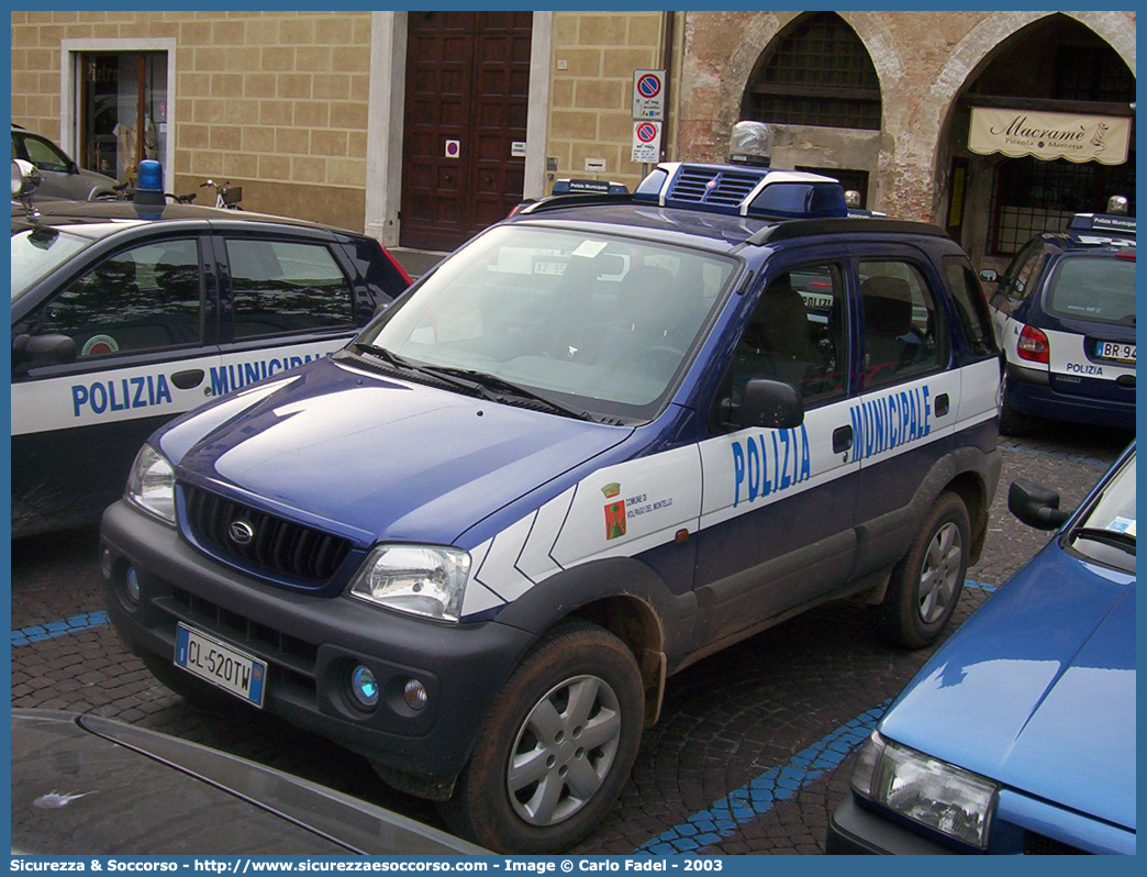 -
Polizia Municipale
Comune di Volpago del Montello
Daihatsu Terios I serie
Parole chiave: PL;P.L.;PM;P.M.;Polizia;Locale;Municipale;Volpago;del;Montello;Daihatsu;Terios