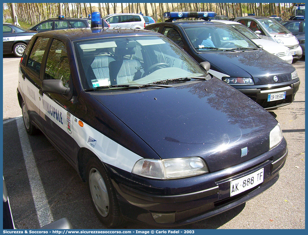 -
Polizia Municipale
Comune di Casier
Fiat Punto I serie
Parole chiave: PL;P.L.;PM;P.M.;Polizia;Locale;Municipale;Casier;Fiat;Punto