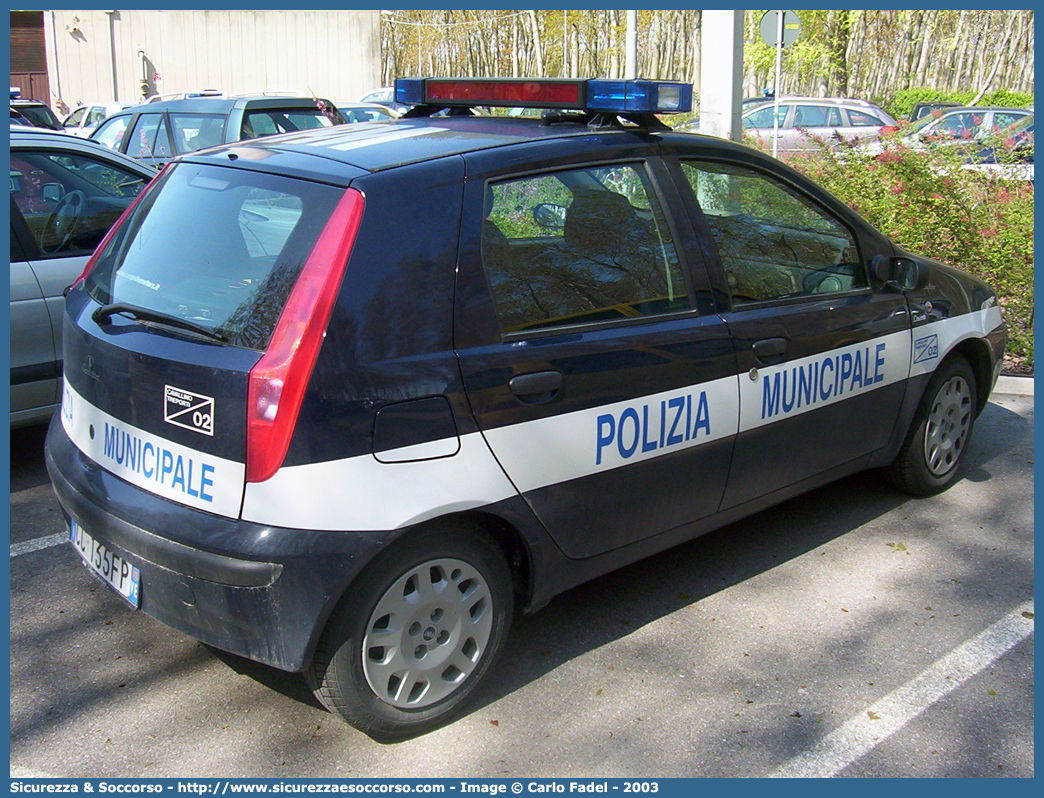 -
Polizia Municipale
Comune di Cavallino Treporti
Fiat Punto II serie
Parole chiave: PL;PM;P.L.;P.M.;Polizia;Locale;Municipale;Cavallino;Treporti;Fiat;Punto