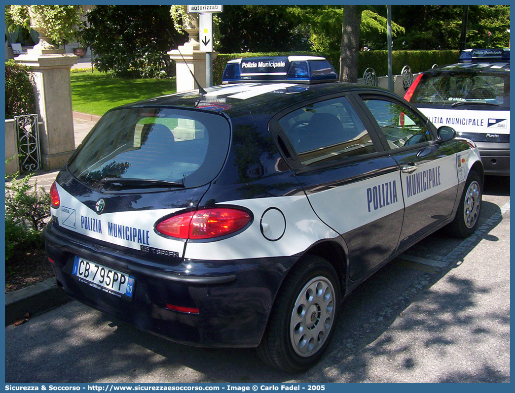 -
Polizia Municipale
Comune di Adria
Alfa Romeo 147 I serie
Parole chiave: PL;P.L.;PM;P.M.;Polizia;Locale;Municipale;Adria;Alfa;Romeo;147