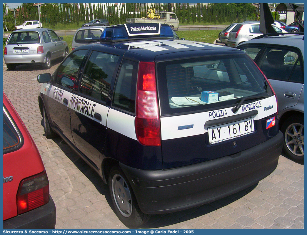 -
Polizia Municipale
Comune di Pescantina
Fiat Punto I serie
Parole chiave: PL;PM;P.L.;P.M.;Polizia;Locale;Municipale;Pescantina;Fiat;Punto