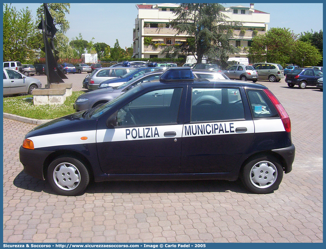 -
Polizia Municipale
Comune di Pescantina
Fiat Punto I serie
Parole chiave: PL;PM;P.L.;P.M.;Polizia;Locale;Municipale;Pescantina;Fiat;Punto