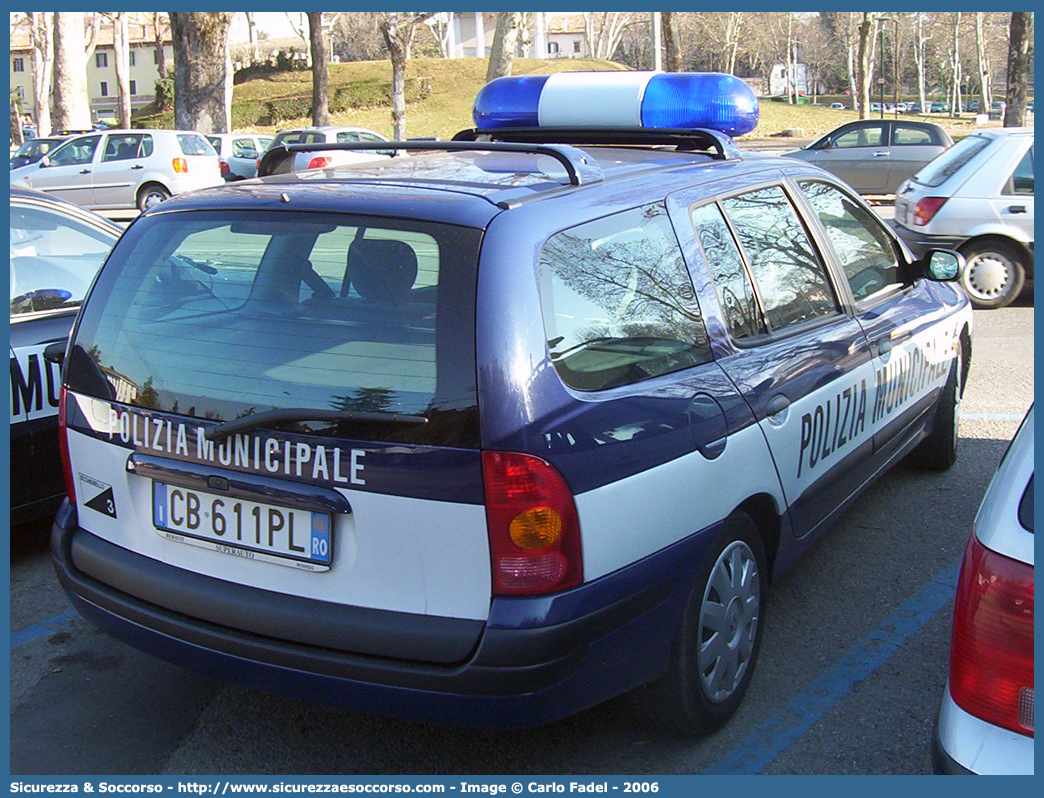 -
Polizia Municipale
Comune di Occhiobello
Renault Megane Break
Parole chiave: PL;P.L.;PM;P.M.;Polizia;Locale;Municipale;Occhiobello;Renault;Megane;Break