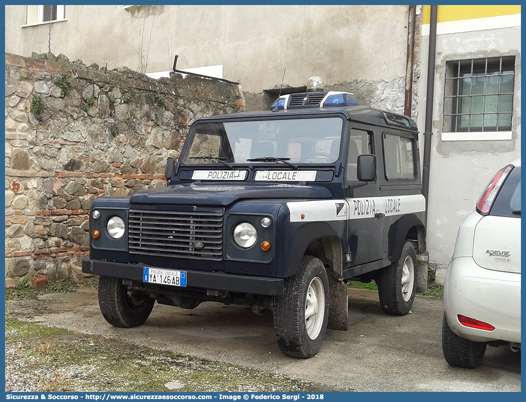 Polizia Locale YA146AB
Polizia Locale
Comune di Este
Land Rover Defender 90
Parole chiave: PL;P.L.;Polizia;Locale;Municipale;Este;Land Rover;Defender;90