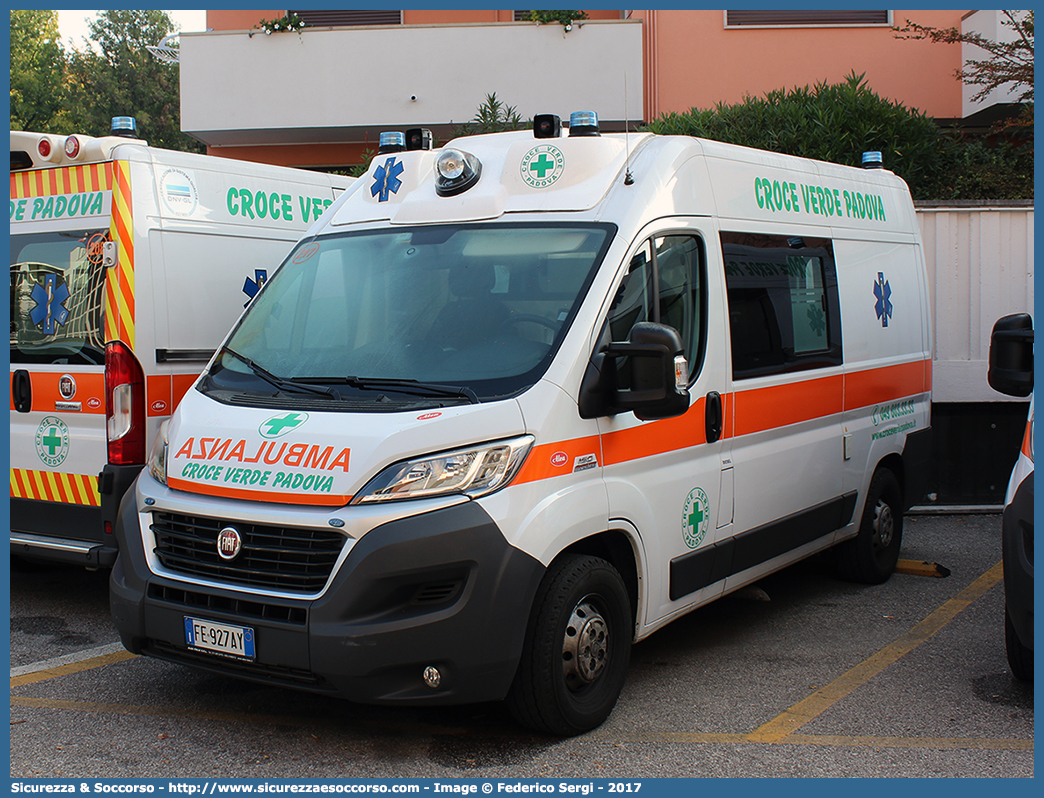 217
Pia Opera Croce Verde Padova
Fiat Ducato III serie restyling
Allestitore Alea Italia S.r.l. e 
NewCoCar S.r.l.
Parole chiave: Pia;Opera;Croce;Verde;Padova;Ambulanza;Fiat;Ducato;X290;Alea;NewCoCar