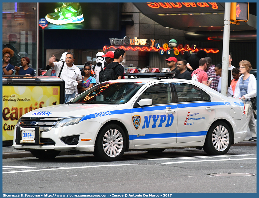 3864
United States of America
New York Police Department
Patrol Borough Manhattan South
Ford Fusion Hybrid I generation
Parole chiave: USA;U.S.A.;United;States;of;America;NYPD;N.Y.P.D.;New;York;Police;Department;PBMS;P.B.M.S.;Patrol;Borough;Manhattan;South;Ford;Fusion;Hybrid